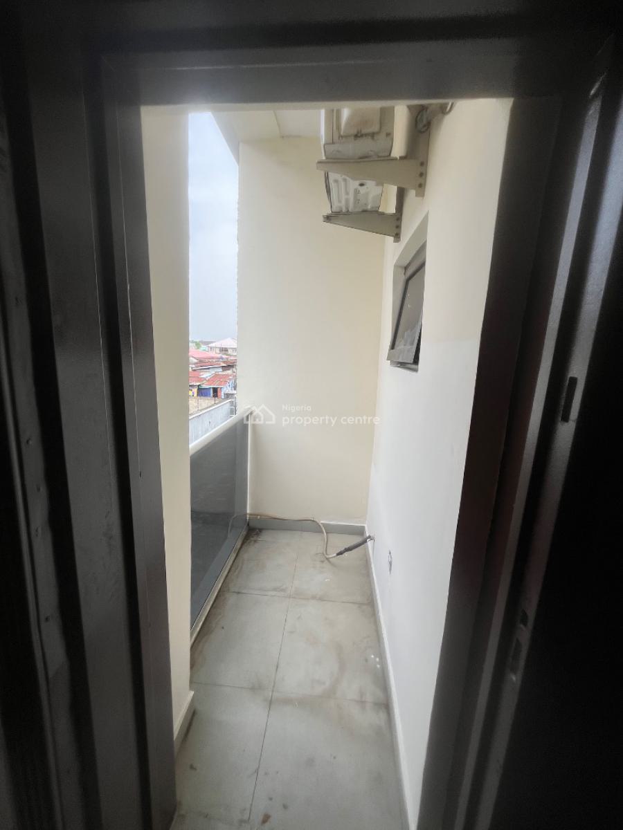 Luxury Clean 3 Bedroom Duplex, Mobil Road Ilaje, Ajah, Lagos, Terraced Duplex for Rent