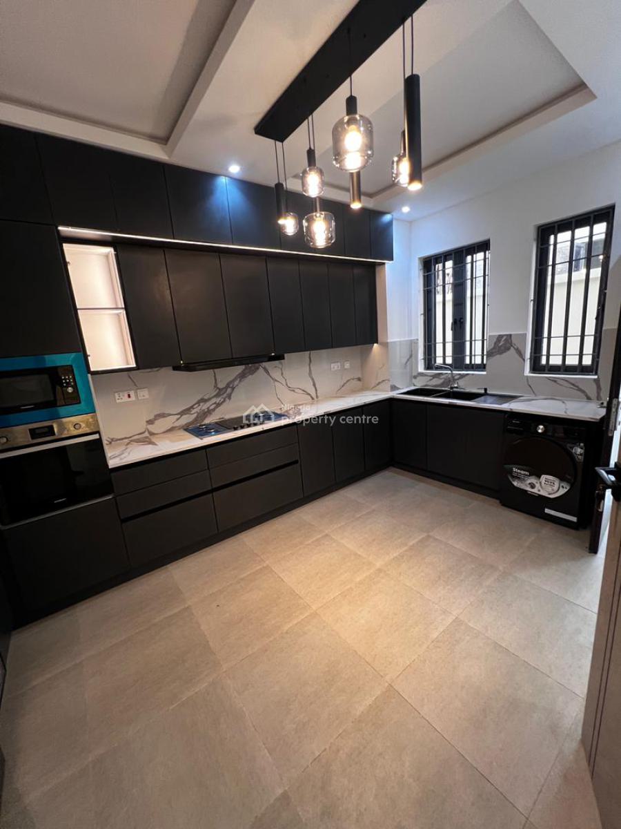 Specious Well Built Luxury  4 Bedroom Semi Detached Duplex, Phase 1, Lekki, Lagos, House for Rent
