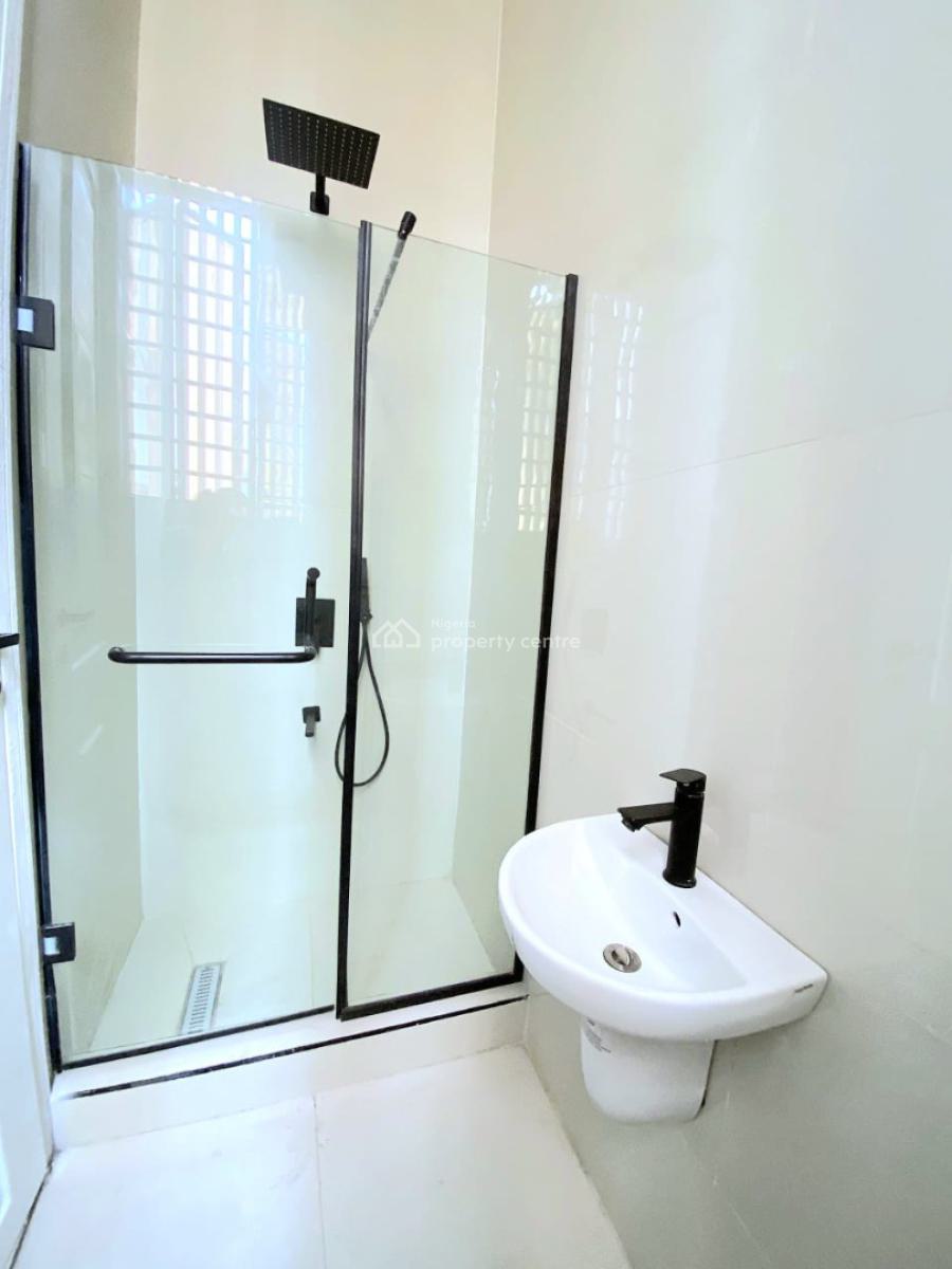 3-bedroom Apartment, Lekki Phase 1, Lekki, Lagos, Flat / Apartment for Sale