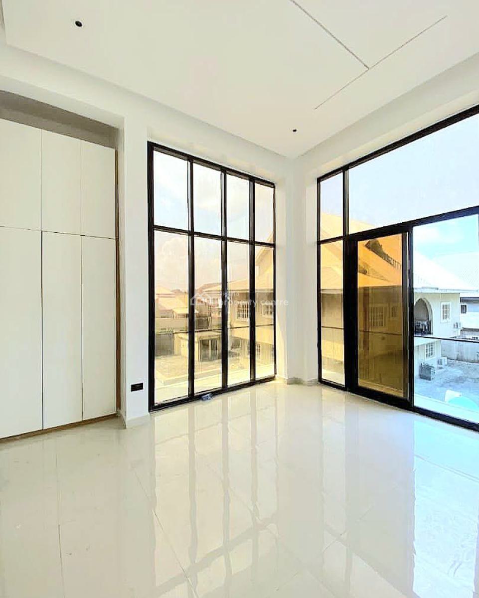 3-bedroom Apartment, Lekki Phase 1, Lekki, Lagos, Flat / Apartment for Sale