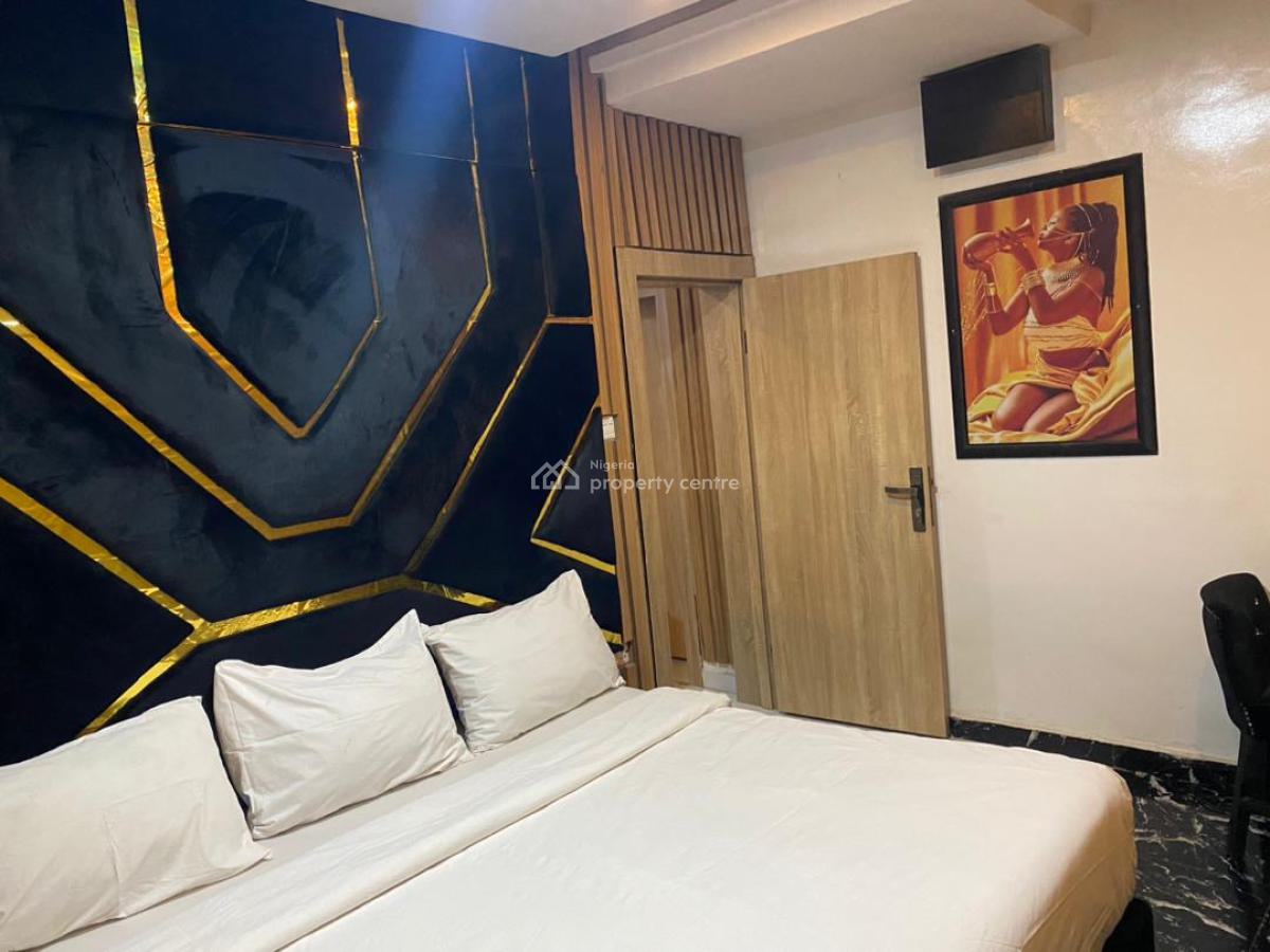 2 Bedroom Flat, Lekki Phase 1, Lekki, Lagos, Flat / Apartment Short Let