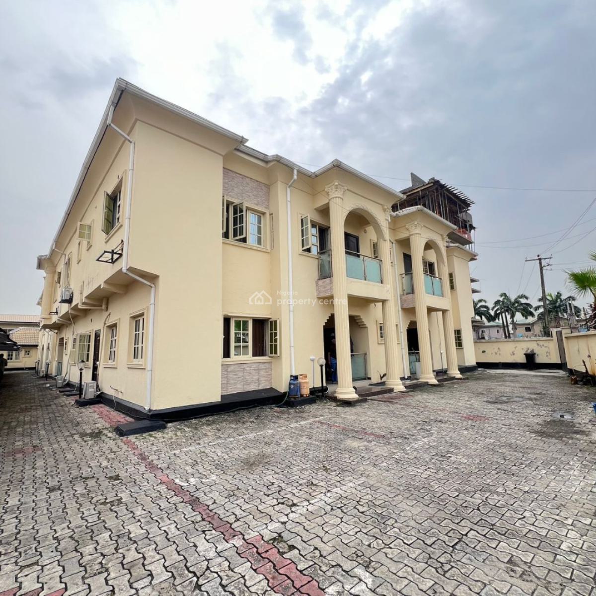 5 Bedroom Apartment., Lekki Phase 1, Lekki, Lagos, Flat / Apartment for Rent