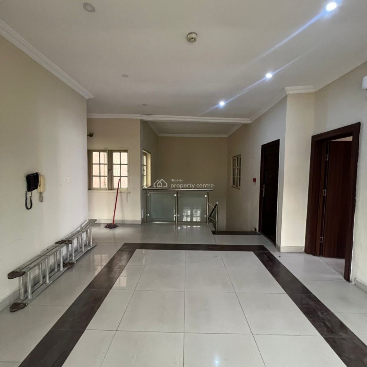 5 Bedroom Apartment., Lekki Phase 1, Lekki, Lagos, Flat / Apartment for Rent
