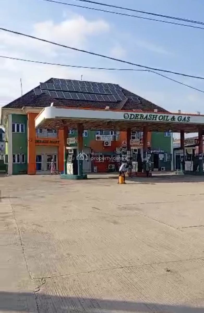 Filling Station Landsize:  2½ Plot  Features 6 Pumps 5 Underground Tank, Ibeju Lekki, Lagos, Filling Station for Sale