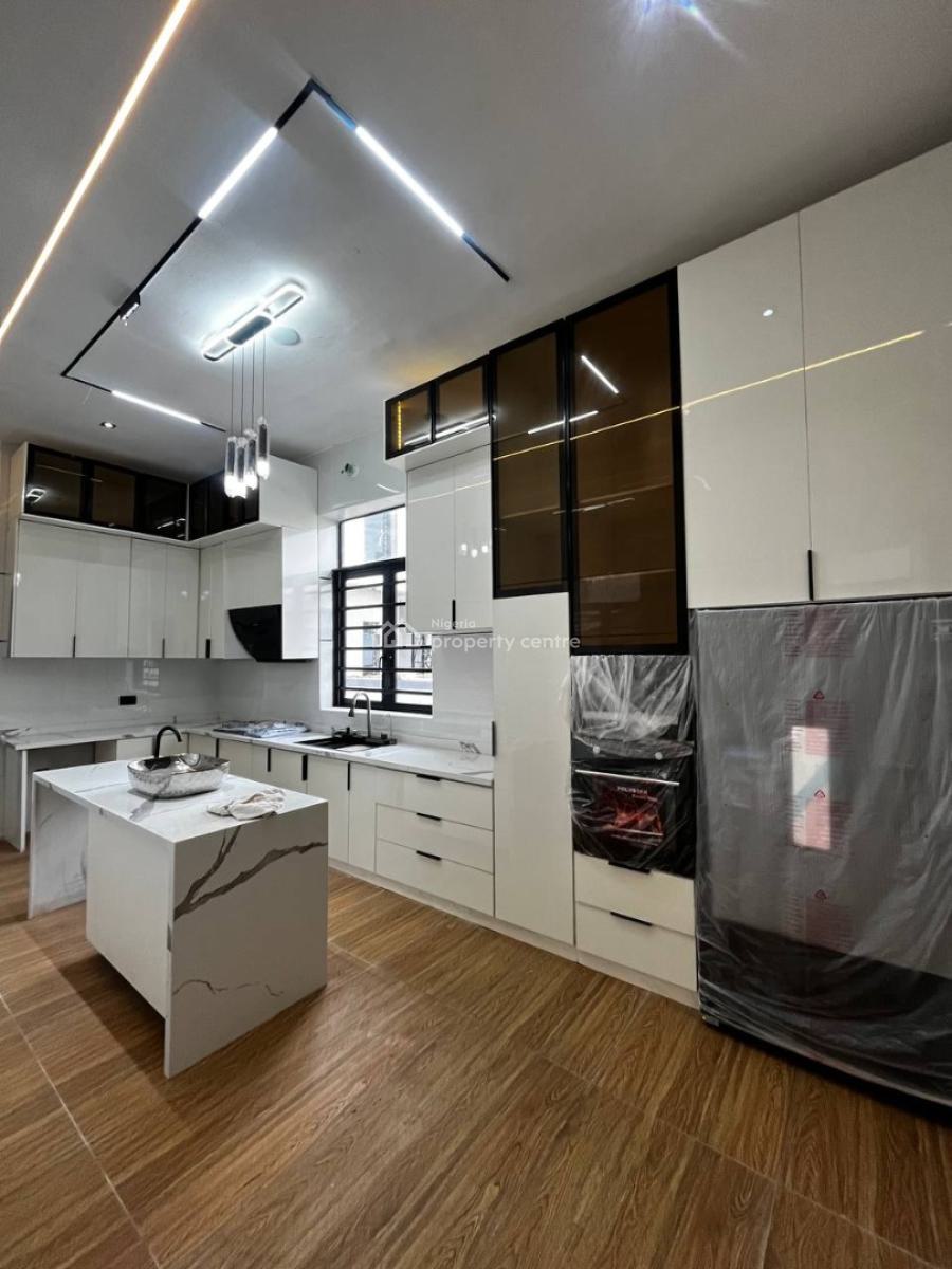 5 Bedroom Detached House with Bq, Vgc, Lekki, Lagos, Detached Duplex for Sale