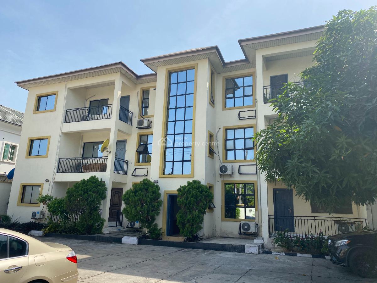 3-bedroom Flat with a Room Bq, Off Admiralty Road, Lekki Phase 1, Lekki, Lagos, Flat / Apartment for Rent