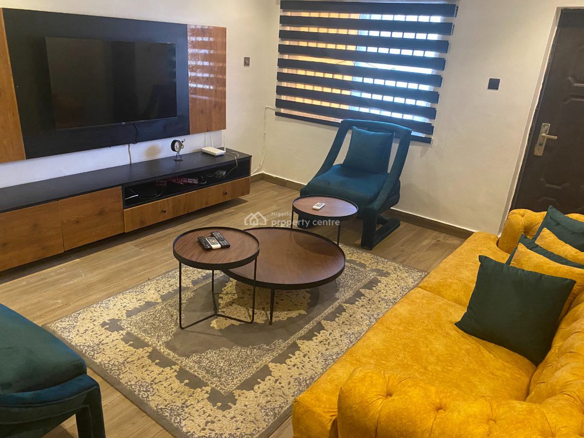 3-bedroom Flat with a Room Bq, Off Admiralty Road, Lekki Phase 1, Lekki, Lagos, Flat / Apartment for Rent