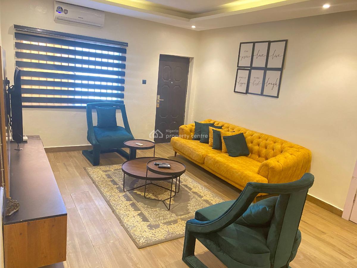 3-bedroom Flat with a Room Bq, Off Admiralty Road, Lekki Phase 1, Lekki, Lagos, Flat / Apartment for Rent