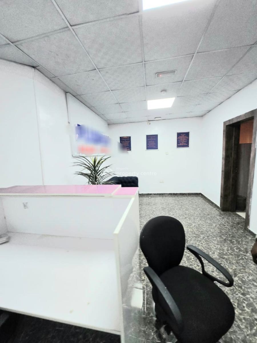 Commercial 2-bedroom Shop  Space, Lekki Phase 1, Lekki, Lagos, Shop for Rent