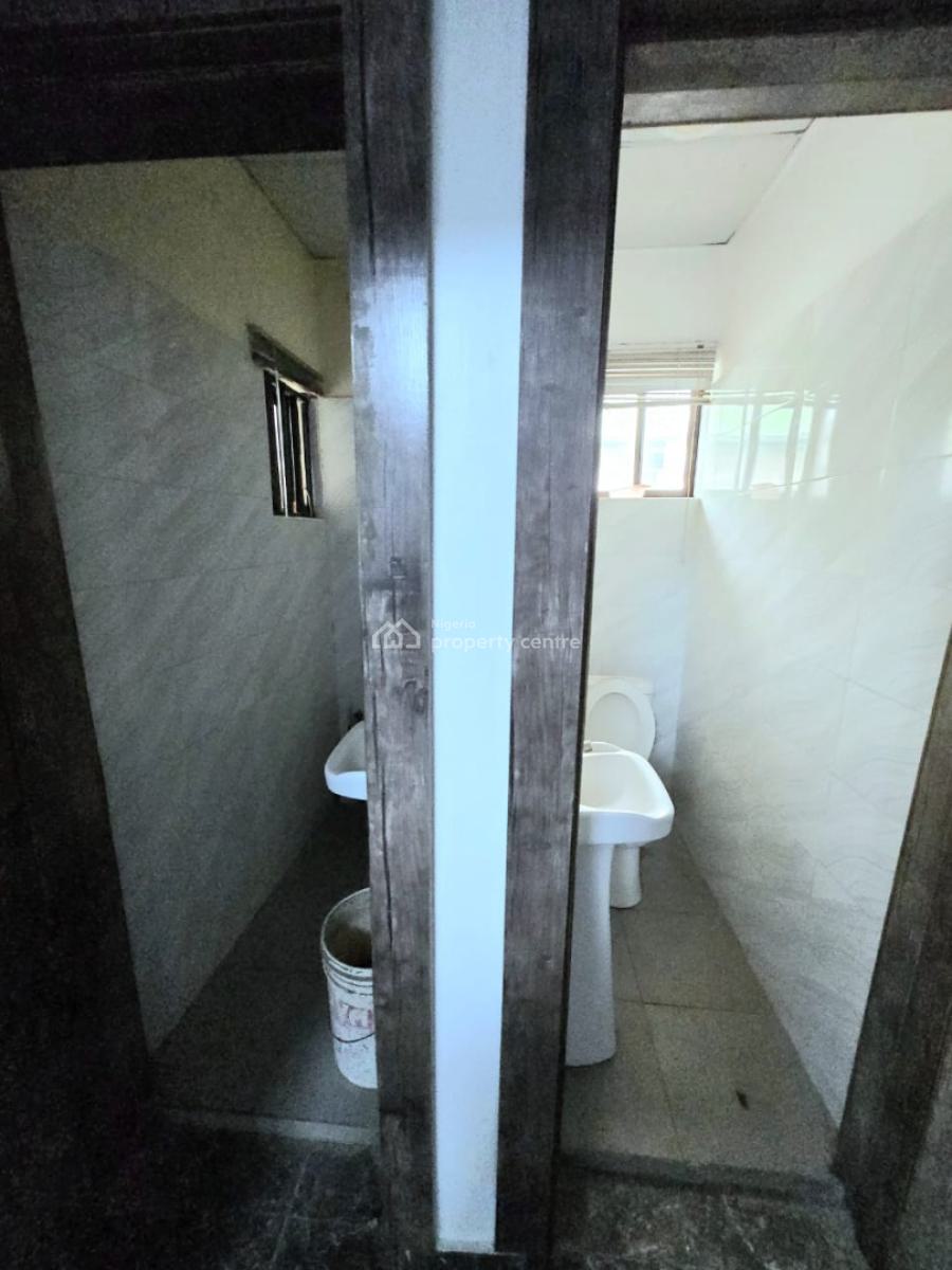 Commercial 2-bedroom Shop  Space, Lekki Phase 1, Lekki, Lagos, Shop for Rent