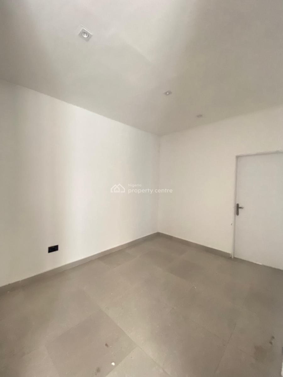 Nicely Built Luxury Apartment with Pool, Gym & Kids Play Area., Ologolo, Lekki, Lagos, Flat / Apartment for Sale