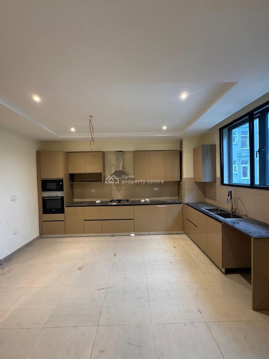 Brand New 2 Bedroom with Bq, Lekki Phase 1, Lekki, Lagos, Flat / Apartment for Rent