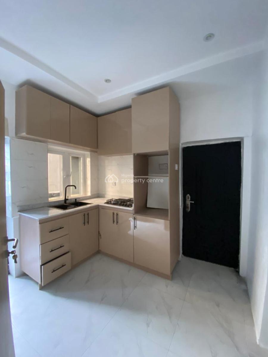 2 Bedroom Flat, Sangotedo, Ajah, Lagos, Block of Flats for Sale