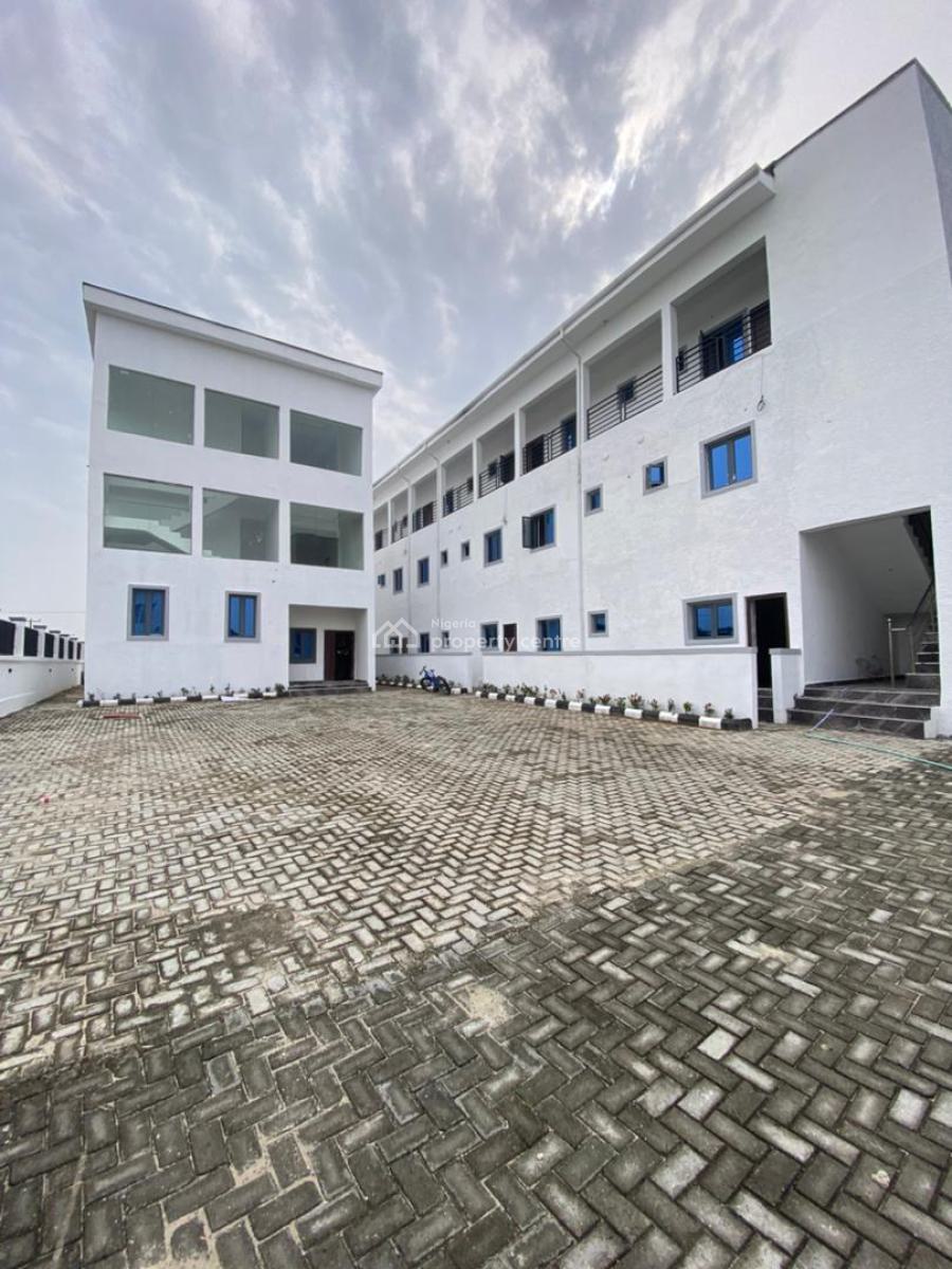 2 Bedroom Penthouse Apartments, Sangotedo, Ajah, Lagos, Block of Flats for Sale