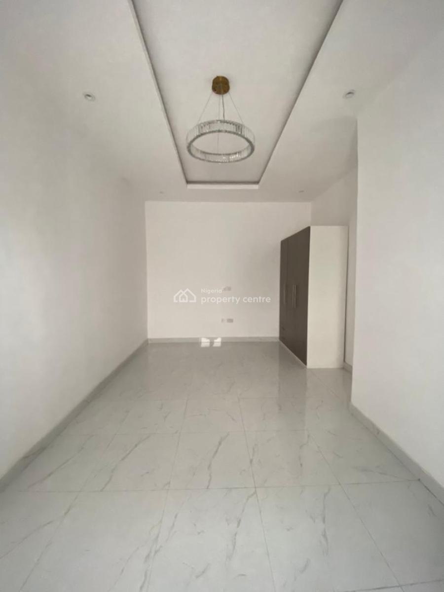 2 Bedroom Penthouse Apartments, Sangotedo, Ajah, Lagos, Block of Flats for Sale