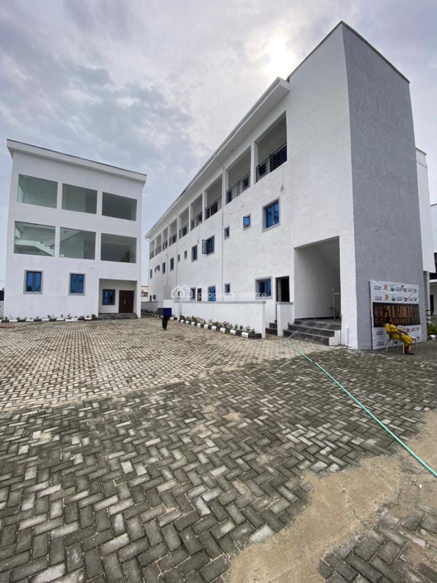 2 Bedroom Penthouse Apartments, Sangotedo, Ajah, Lagos, Block of Flats for Sale