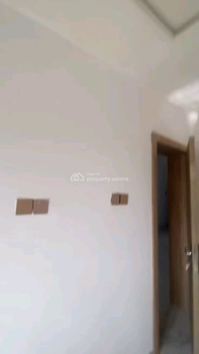 Standard Miniflat Upstairs  Screeded Walls, Pop, Wardrobe, Opposite Adekunle Estate, Yaba, Lagos, Mini Flat (room and Parlour) for Rent