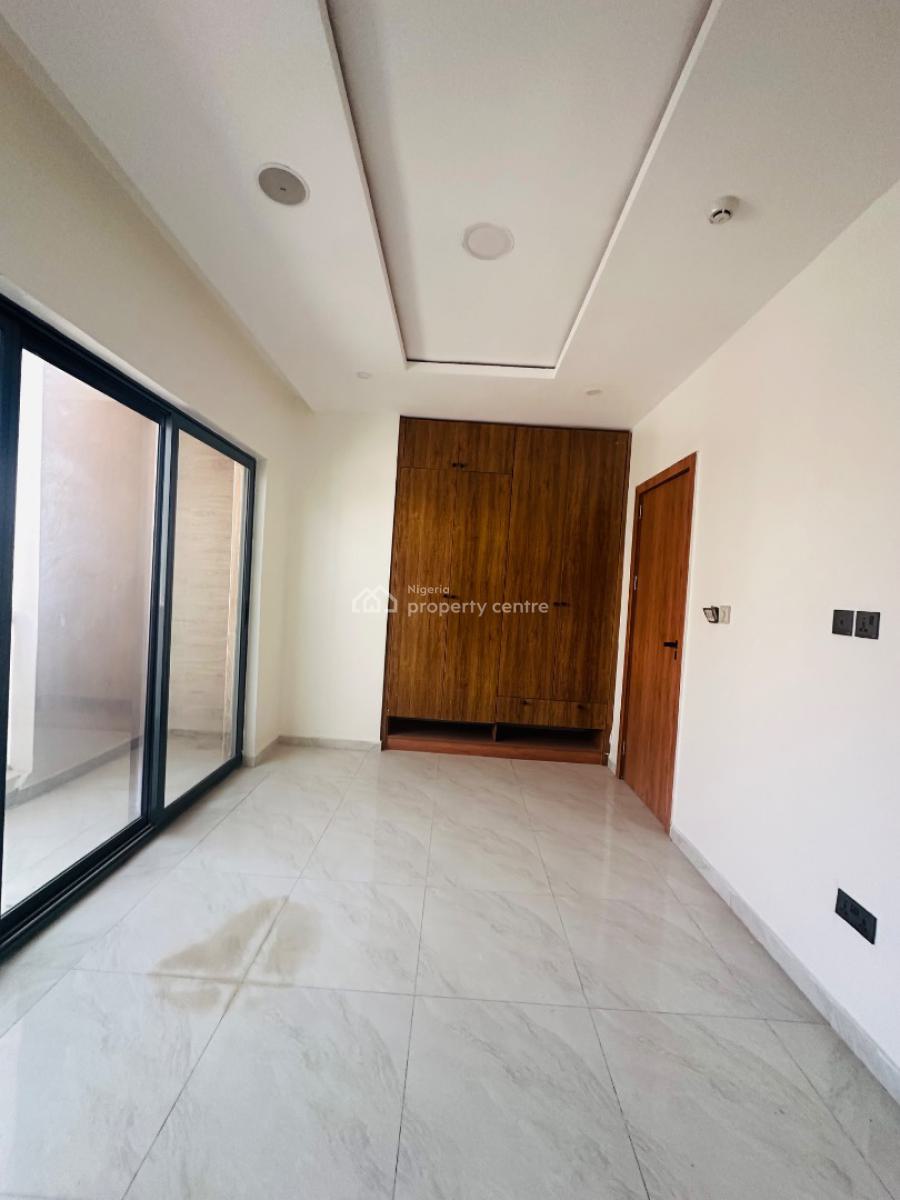 Nicely Built 3 Bedroom Apartment with Pool, Gym & Elevator, Ikate, Lekki, Lagos, Flat / Apartment for Sale