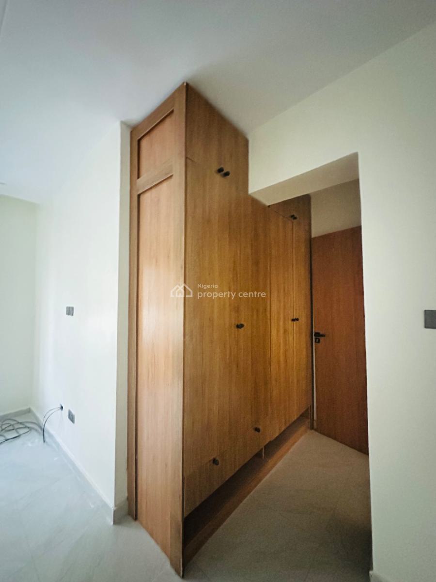 Nicely Built 3 Bedroom Apartment with Pool, Gym & Elevator, Ikate, Lekki, Lagos, Flat / Apartment for Sale