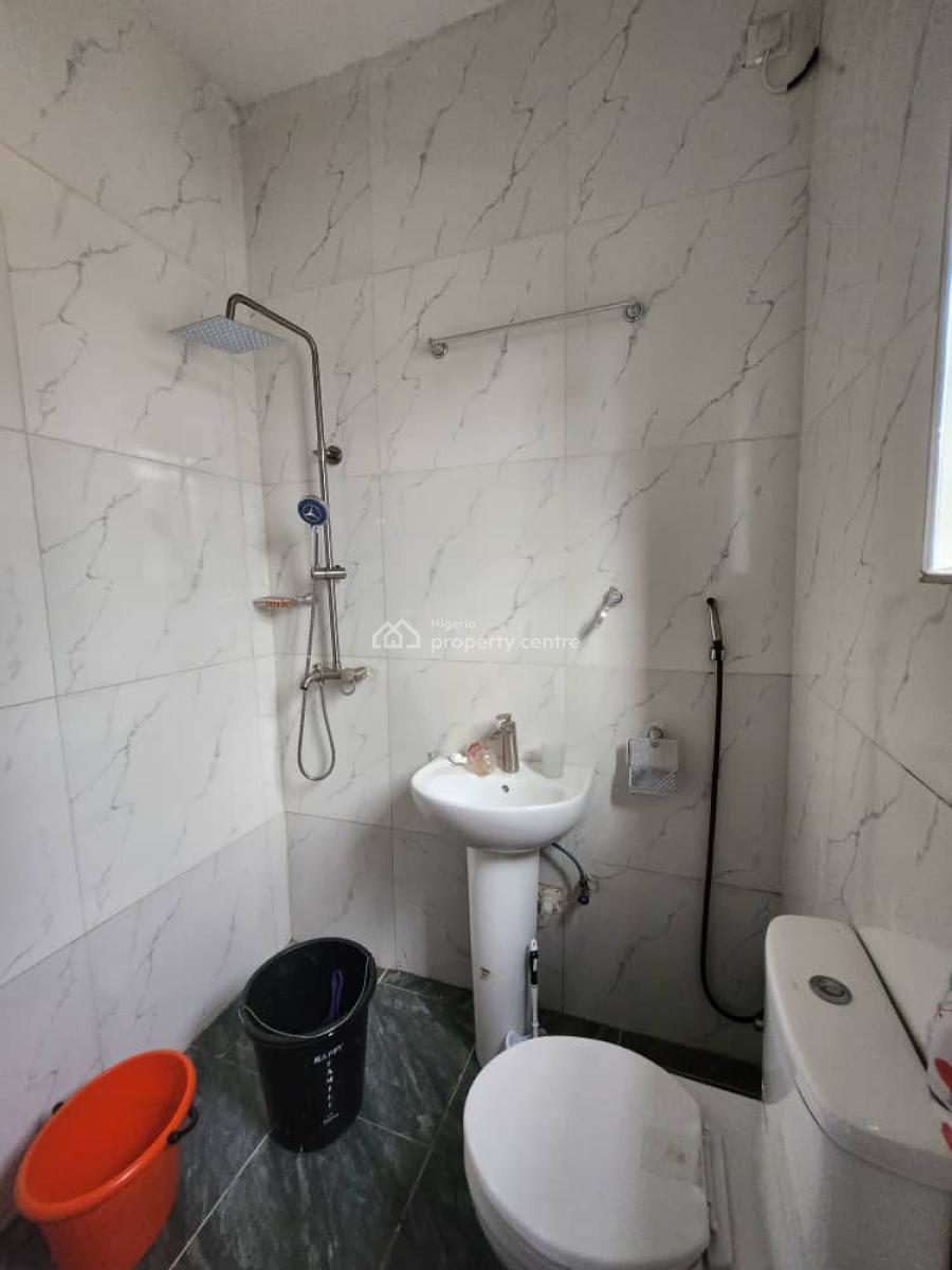 Beautiful Shared Apartment, Orchid Road Road, Lekki Phase 2, Lekki, Lagos, Self Contain (single Rooms) for Rent