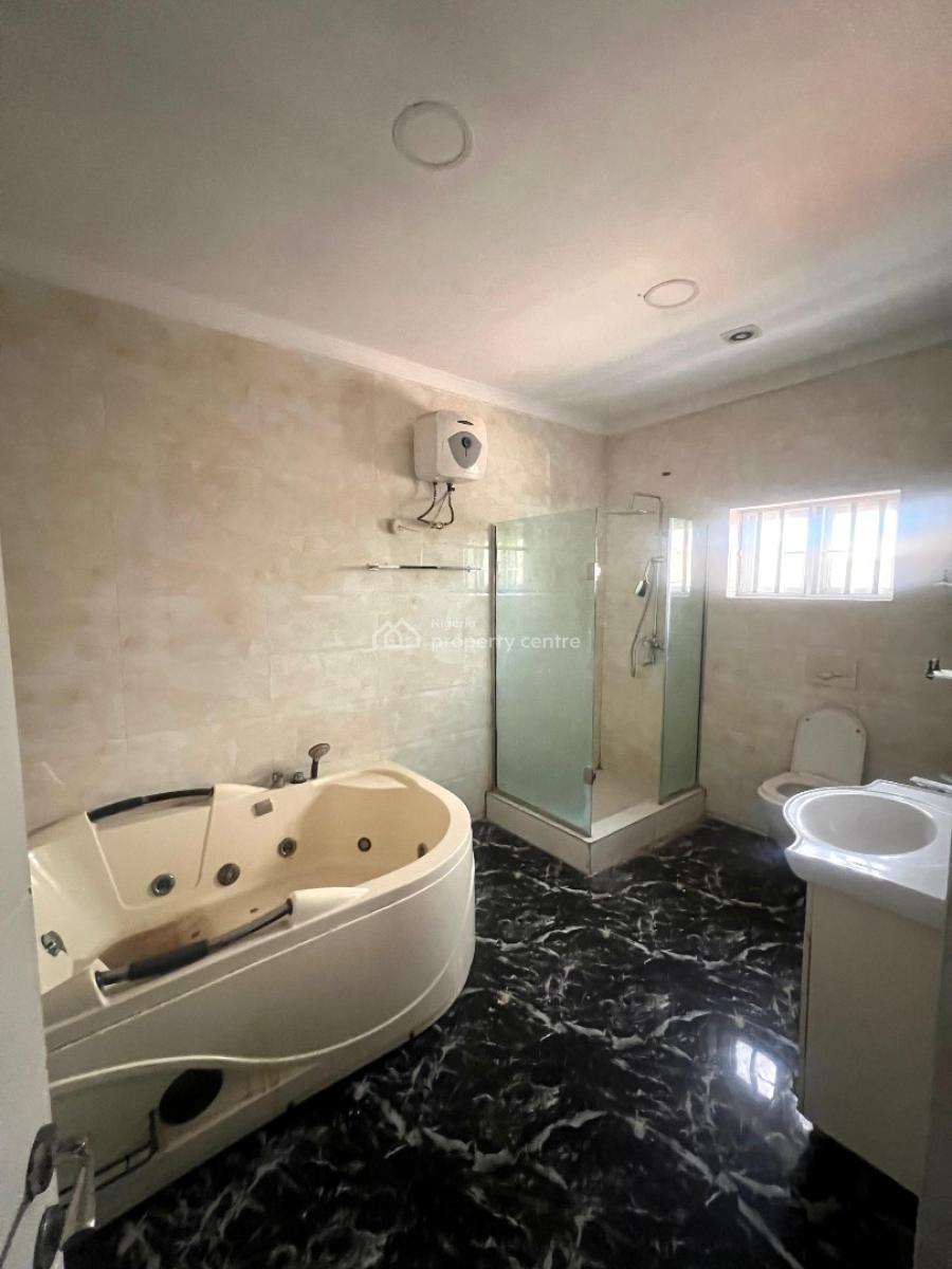 Privately Gated Spacious, 5-bedroom Fully Detached Townhouse with Bq, Off Ikate Elegushi Road, Ikate Elegushi, Lekki, Lagos, Detached Duplex for Rent