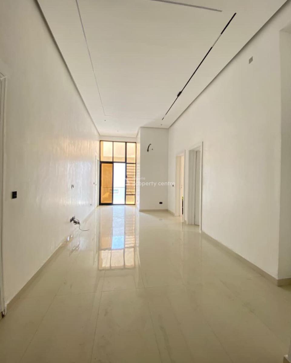 Luxury 3 Bedroom Apartment, Lekki Phase 1, Lekki, Lagos, Block of Flats for Sale