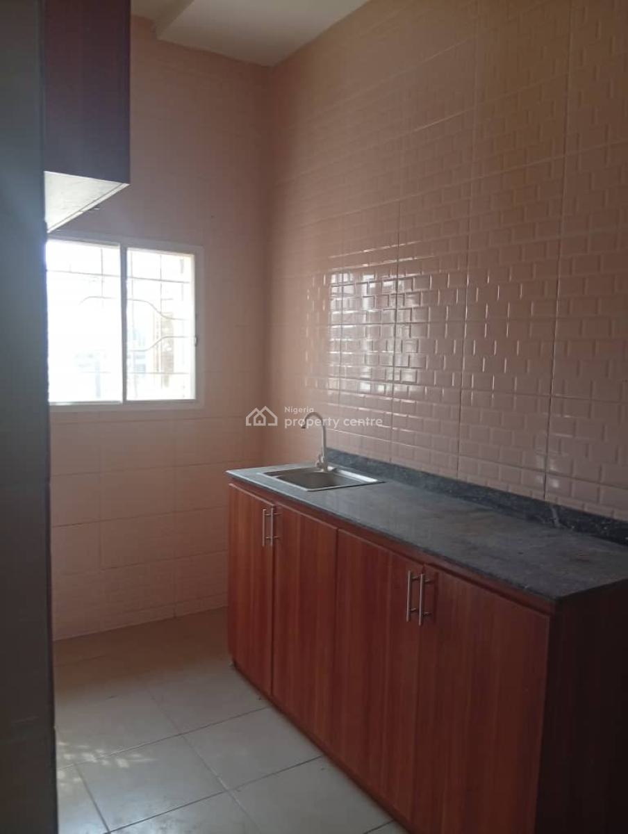Excellent Spacious 2 Bedroom Apartment, Von, Lugbe District, Abuja, Flat / Apartment for Rent