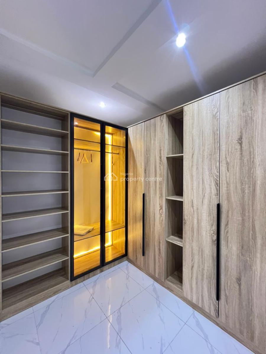 Luxury 4 Bedroom Apartment, Lekki Phase 1, Lekki, Lagos, Flat / Apartment Short Let