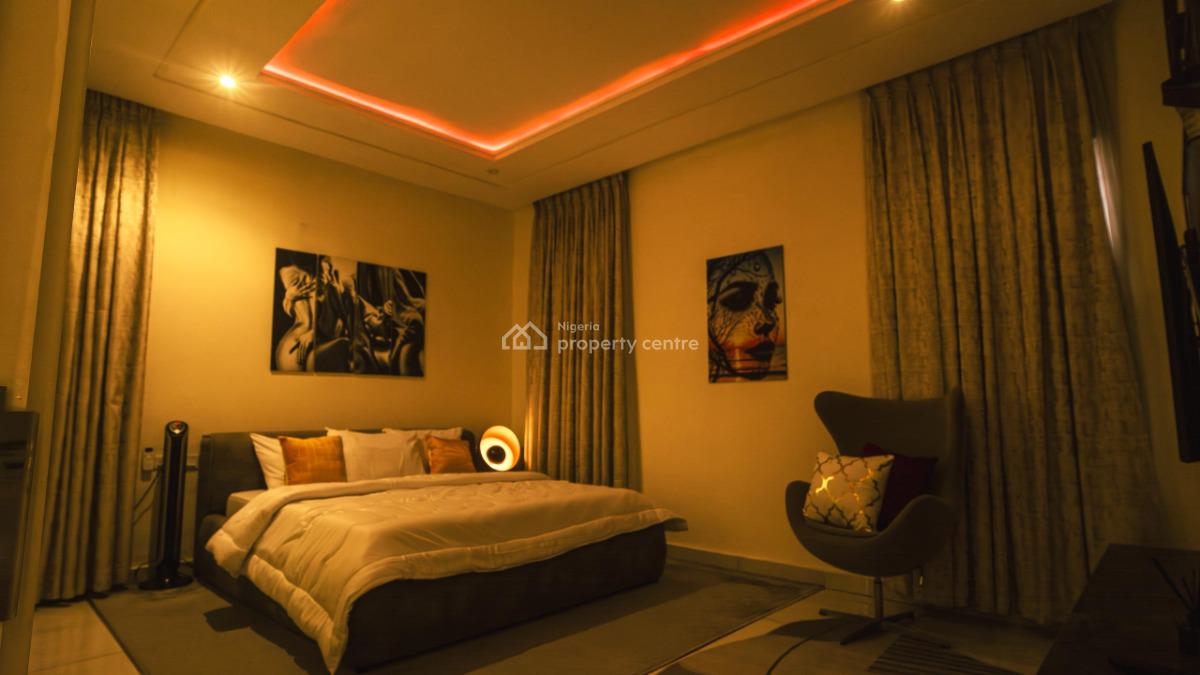 Luxury 3 Bedroom Apartment, Ologolo, Lekki, Lagos, Flat / Apartment Short Let