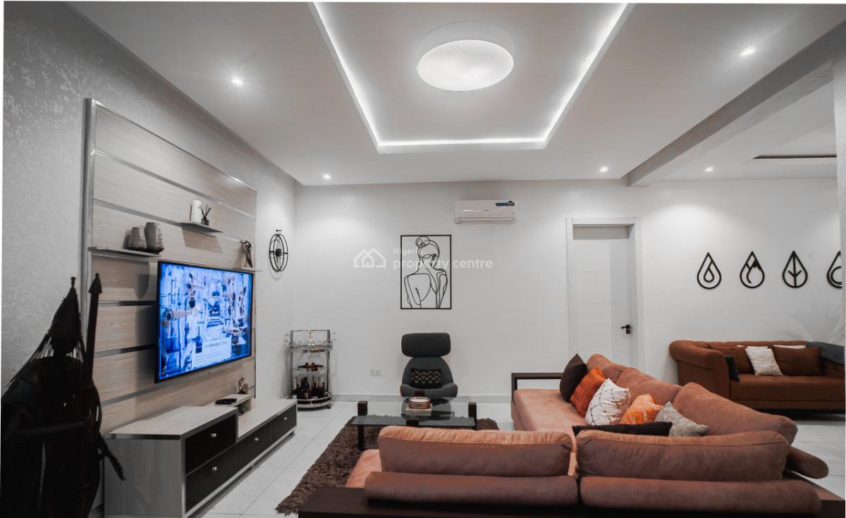 Luxury 3 Bedroom Apartment, Ologolo, Lekki, Lagos, Flat / Apartment Short Let