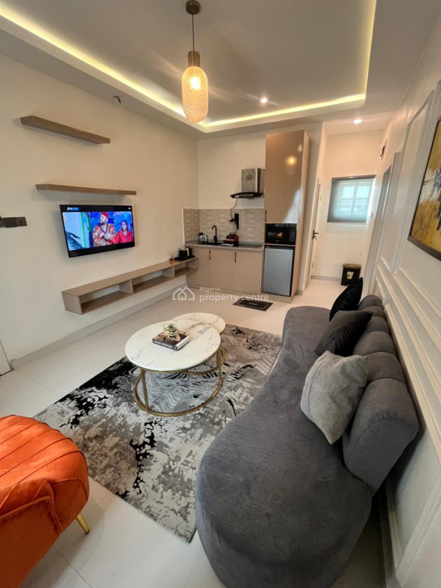 Cozy 1 Bedroom Apartment, Osapa, Lekki, Lagos, Flat / Apartment Short Let