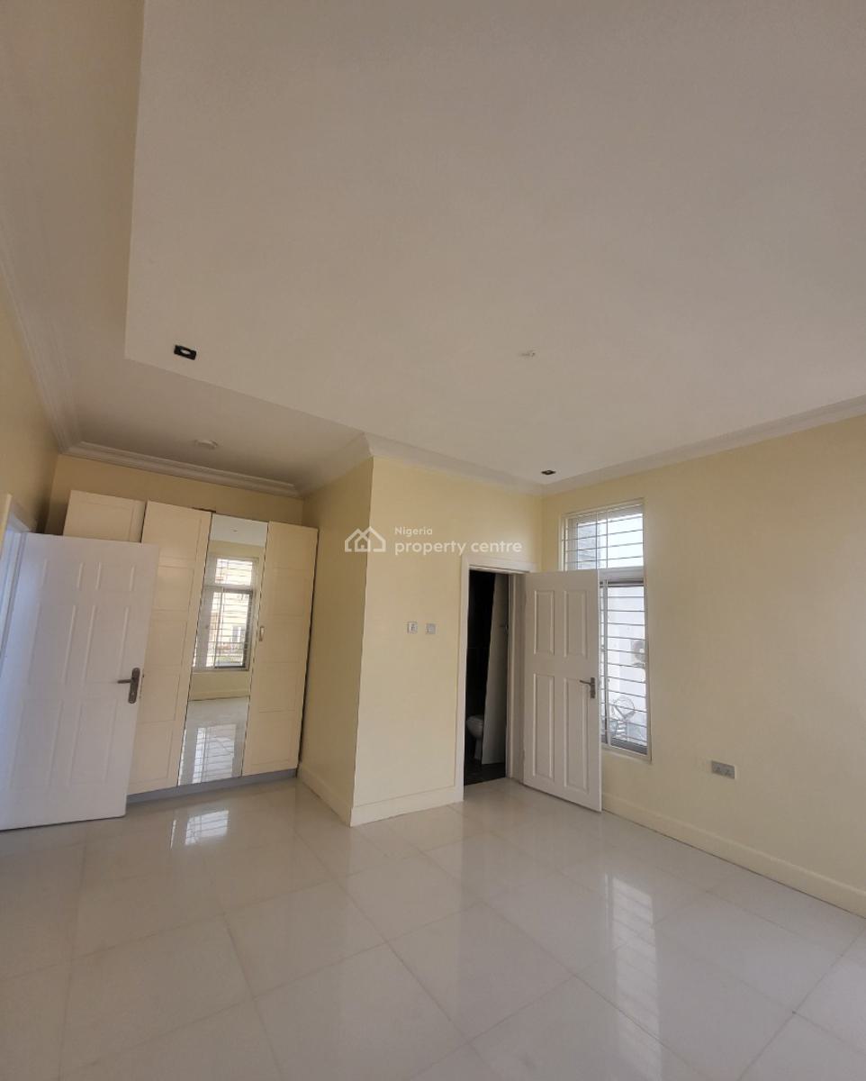 Luxurious Massive 2 Bedroom Flat, By American International School, Durumi, Abuja, Flat / Apartment for Rent