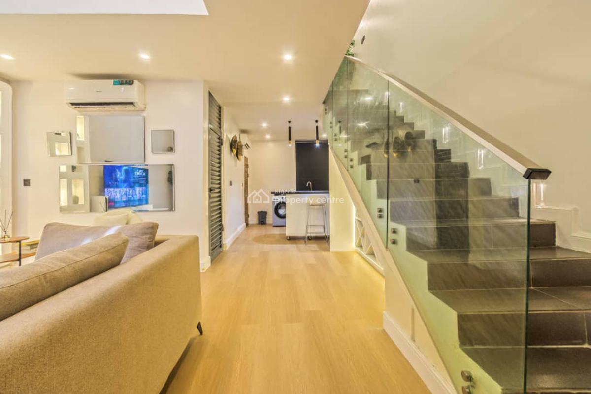 Super Glamorous Private 5-bedroom Triplex (self Compound), Admiralty Way, Lekki Phase 1, Lekki, Lagos, House Short Let