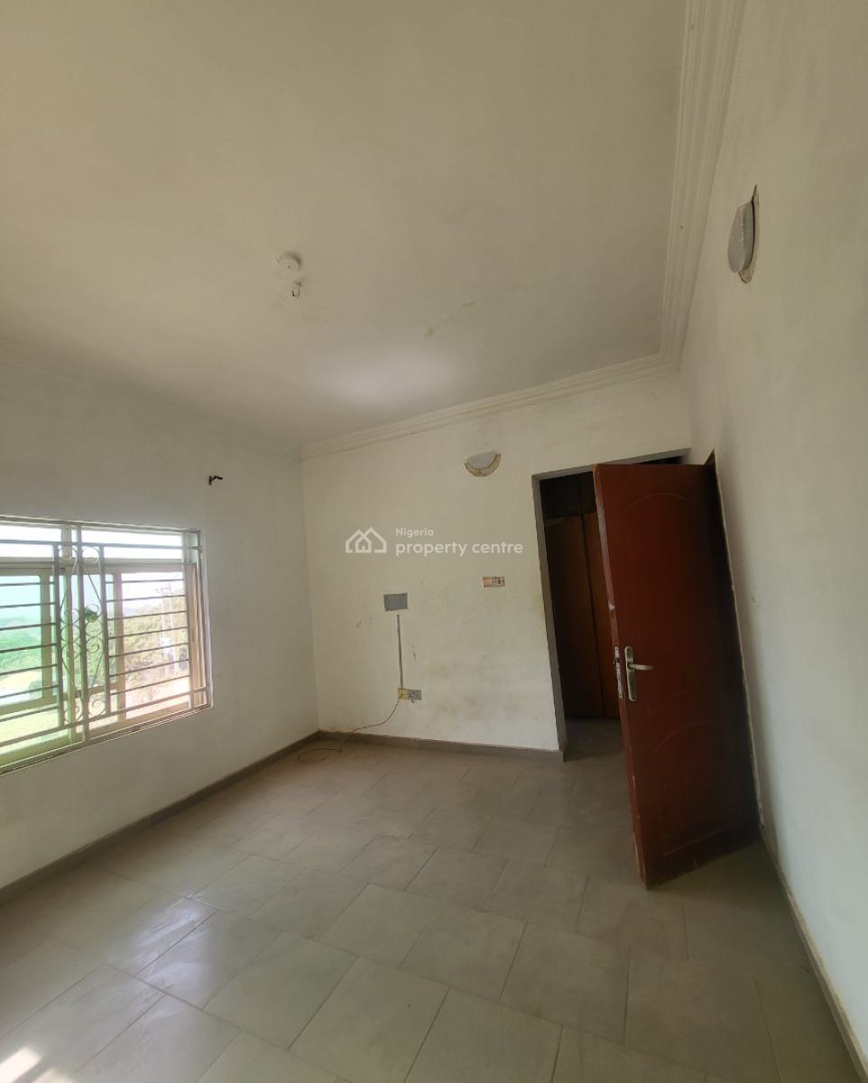 Luxurious Massive 3 Bedroom Flat, Back of Games Village, Kaura, Abuja, Flat / Apartment for Rent