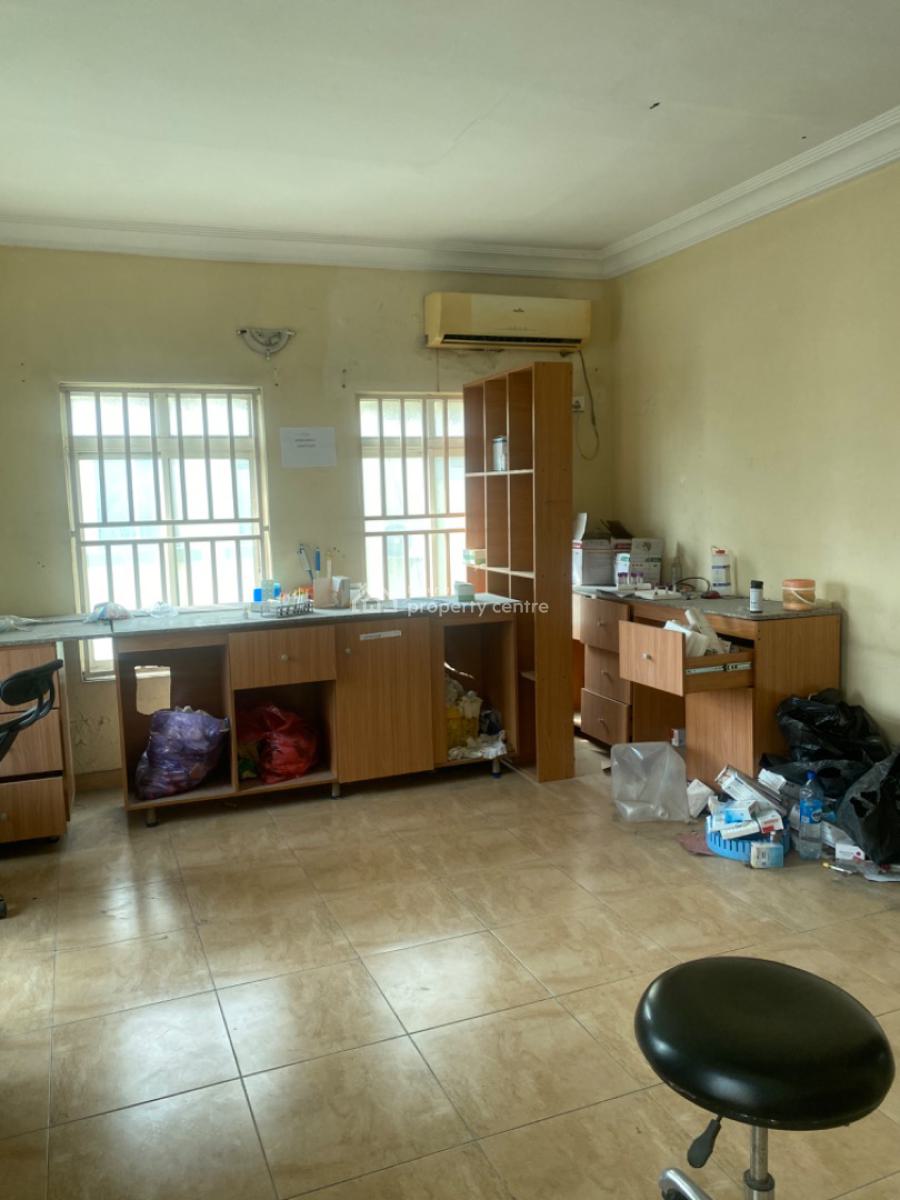 Spacious 3 Bedroom Apartment, Marwa, Lekki Phase 1, Lekki, Lagos, Flat / Apartment for Rent