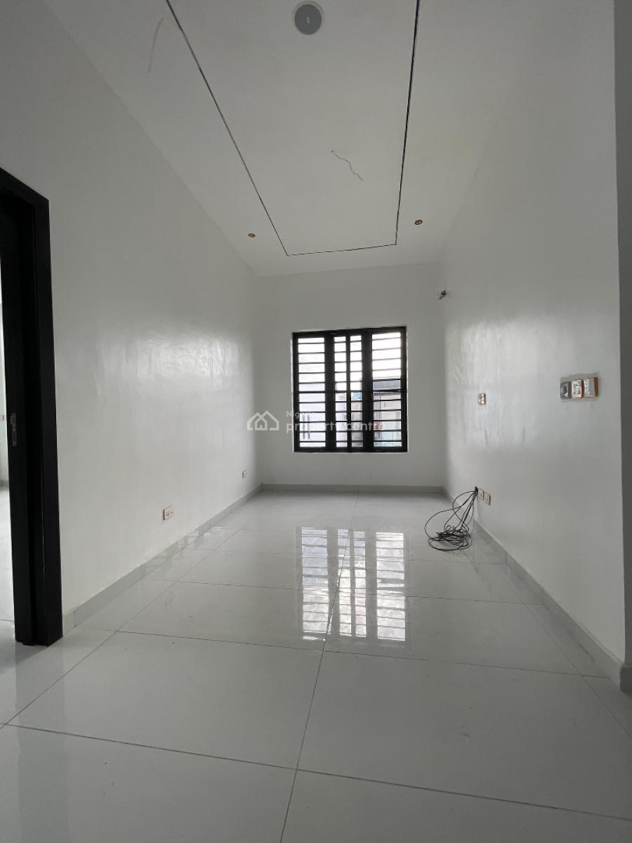 Exquisite  4 Bedroom Fully Detached with Bq and Pool, Ajah, Lagos, Detached Duplex for Sale