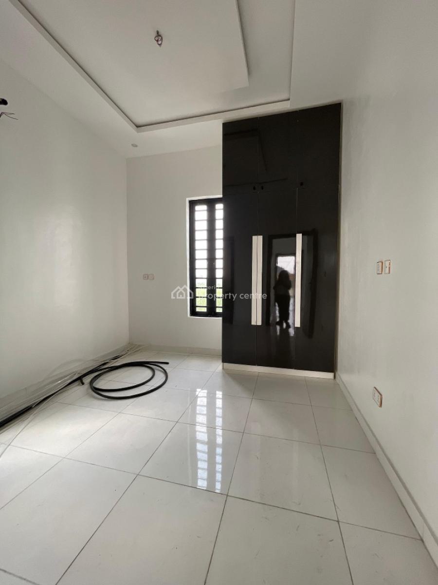 Exquisite  4 Bedroom Fully Detached with Bq and Pool, Ajah, Lagos, Detached Duplex for Sale