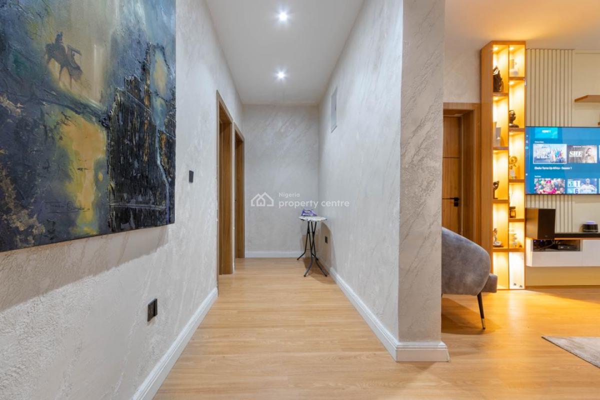 One Bedroom with Pool ,gym and Ps5, Lekki Phase 1, Lekki, Lagos, Flat / Apartment Short Let