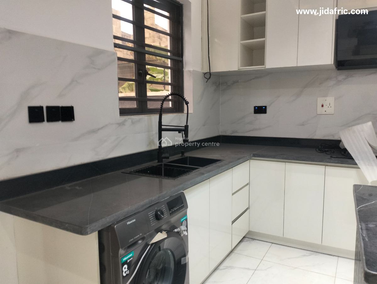 Exquisitely 5 Bedroom with Pool, Sunshine Estate, Sangotedo, Ajah, Lagos, Detached Duplex for Sale