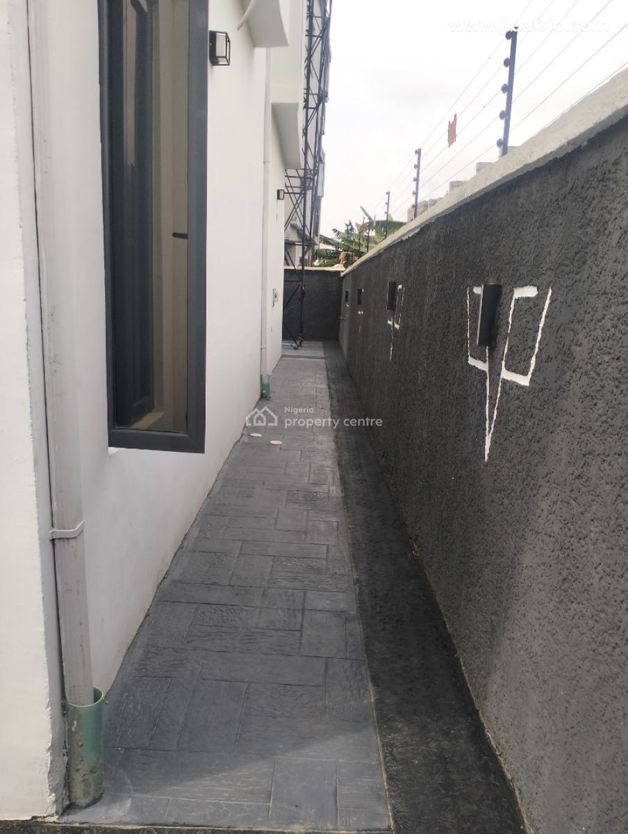 Exquisitely 5 Bedroom with Pool, Sunshine Estate, Sangotedo, Ajah, Lagos, Detached Duplex for Sale