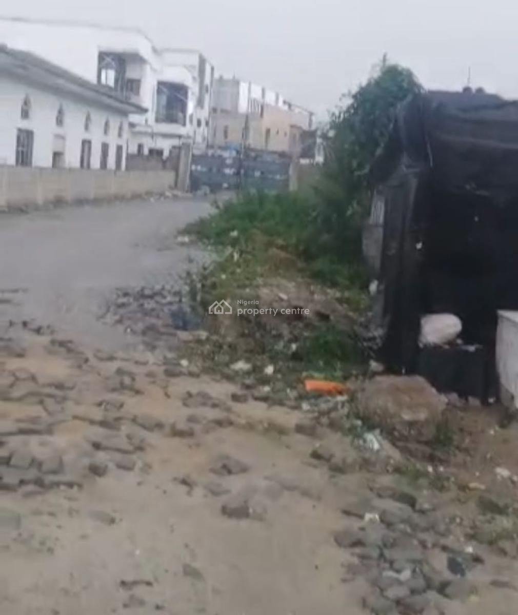 Cornerpiece Dry Land Measuring 678sqm (video Available on Request), Along Ologolo Major Road, Ologolo, Lekki, Lagos, Residential Land for Sale