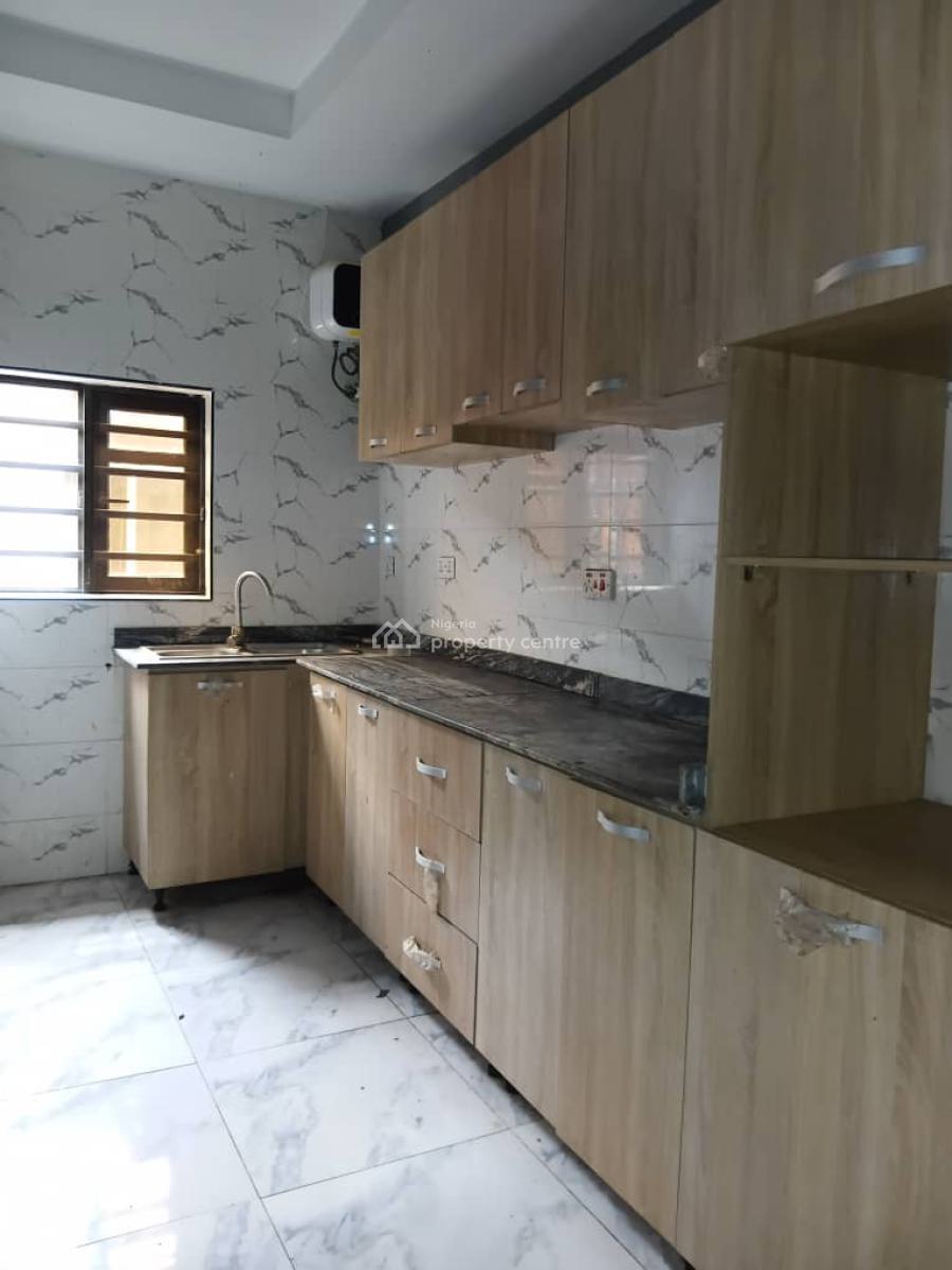 Executive 3 Bedroom Flat, Orelope Street, Egbeda, Alimosho, Lagos, Flat / Apartment for Rent