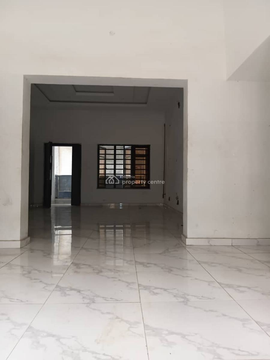 Executive 3 Bedroom Flat, Orelope Street, Egbeda, Alimosho, Lagos, Flat / Apartment for Rent