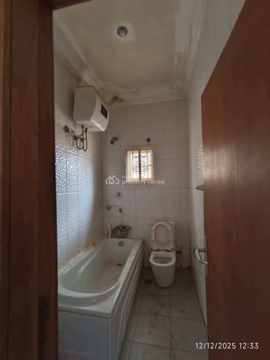Service 3 Bedroom Flat with a Study Room, Jabi, Abuja, Flat / Apartment for Rent