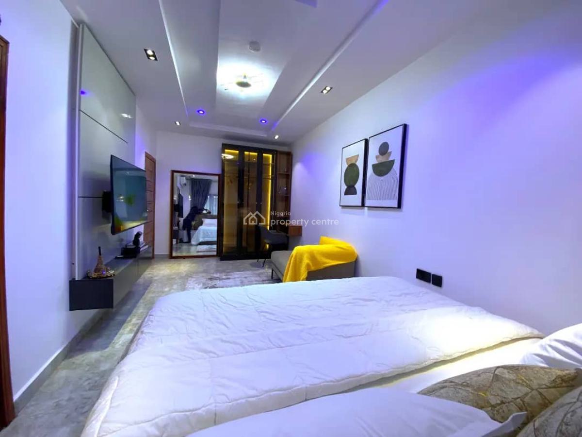 Beautiful 1-bedroom Apartment Available for Immediate Check in!!!, Old Ikoyi, Ikoyi, Lagos, Flat / Apartment Short Let