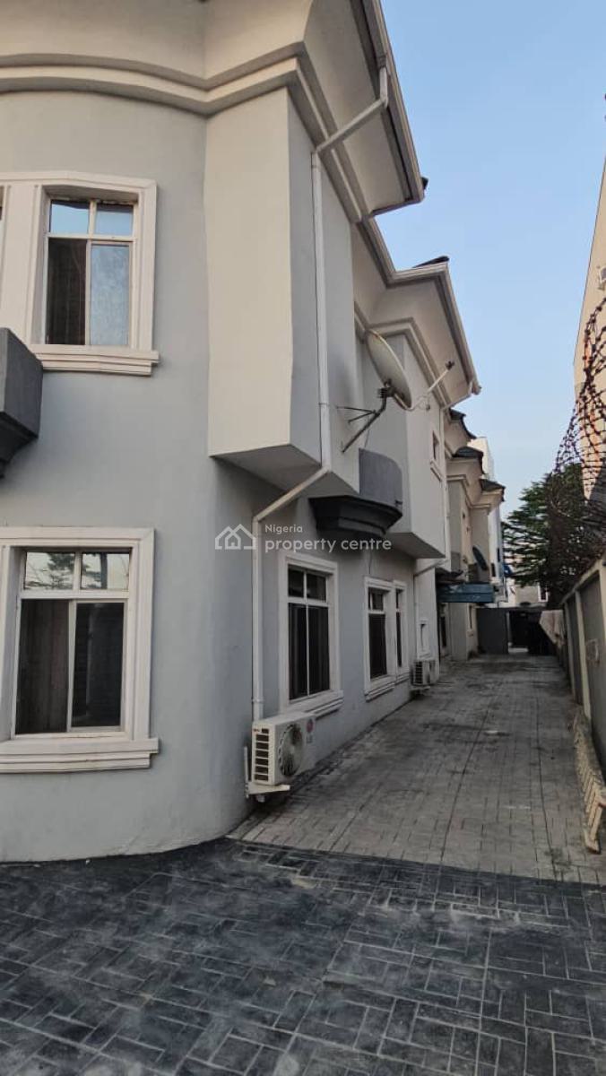 4 Bedroom Duplex with 2 Rooms Servants Quarters, Lekki Phase 1, Lekki, Lagos, House for Rent