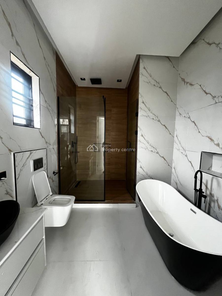 5 Bedroom Detached House with Bq, Vgc, Lekki, Lagos, Detached Duplex for Sale