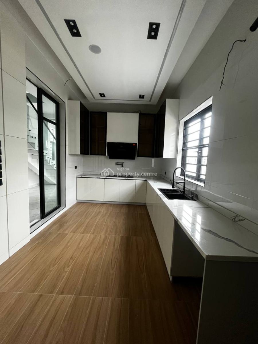 5 Bedroom Detached House with Bq, Vgc, Lekki, Lagos, Detached Duplex for Sale