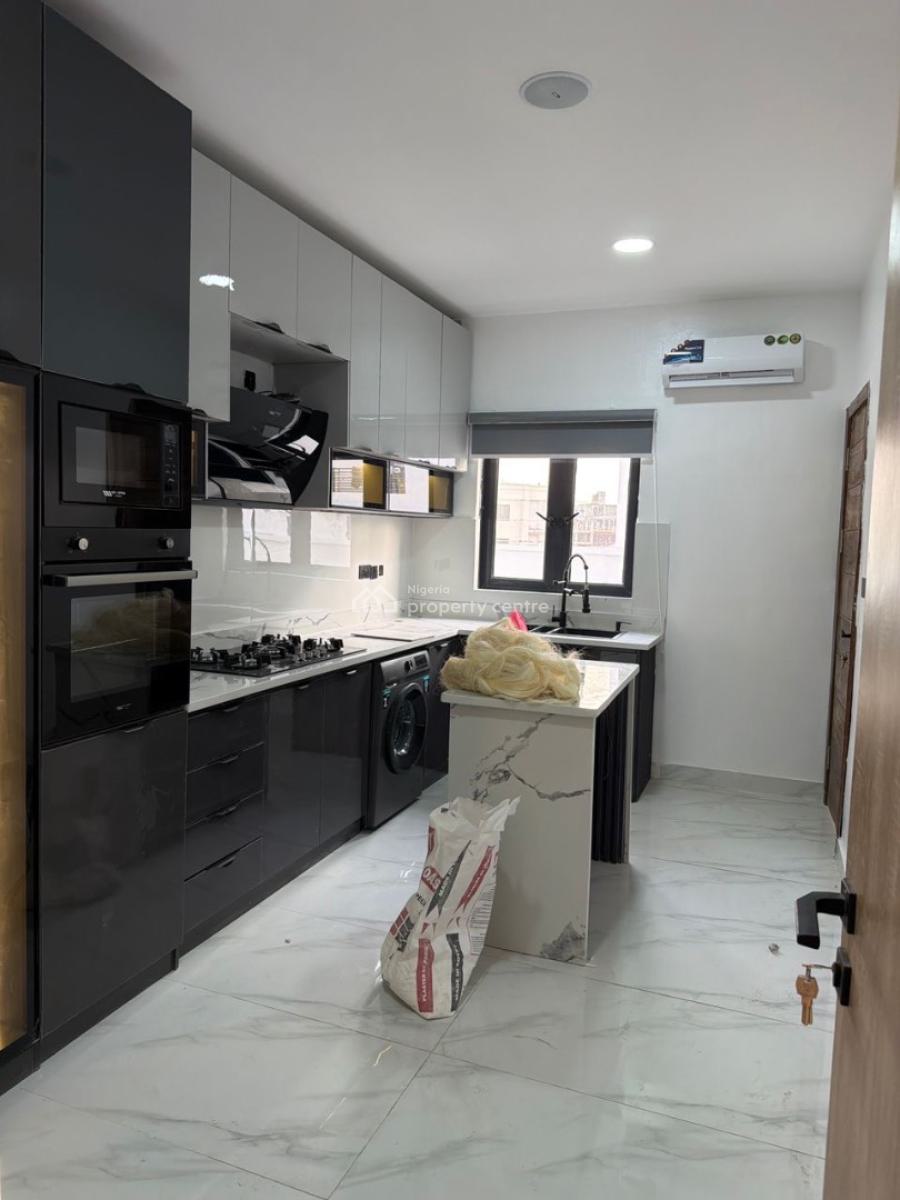 2 Bedroom Apartment, Lekki Phase 1, Lekki, Lagos, Flat / Apartment Short Let