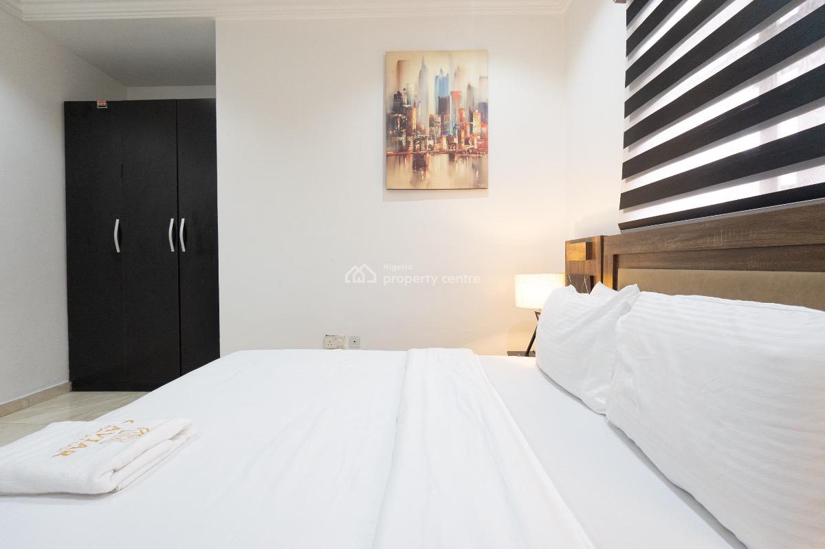 Luxury 3 Bedroom Penthouse with Modern Comfort Available, Lekki Phase 1, Lekki, Lagos, Flat / Apartment Short Let